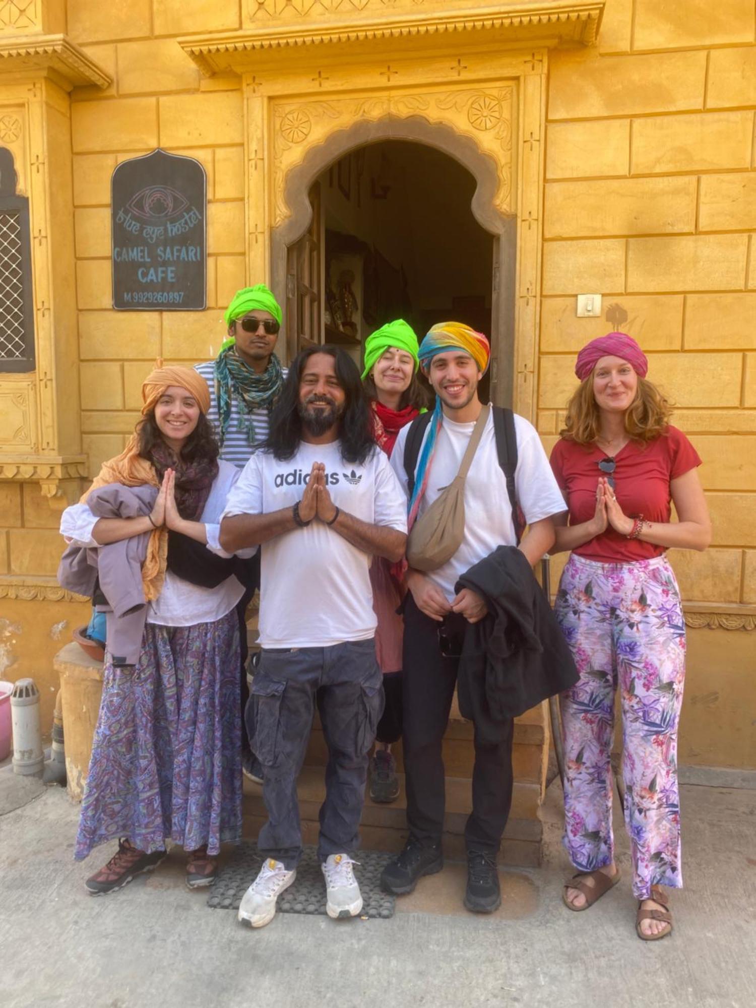 Blue Eye Hostel Jaisalmer Buitenkant foto